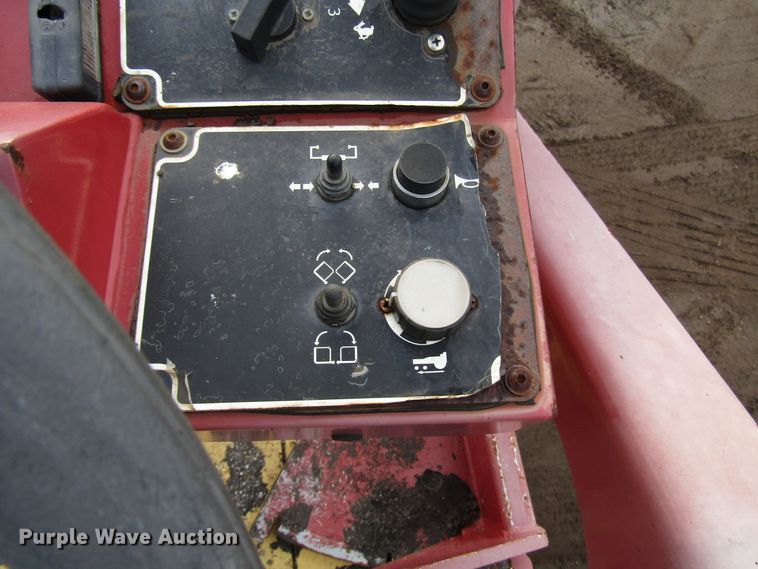 image for item DH8338 2010 Dynapac F1000W paver