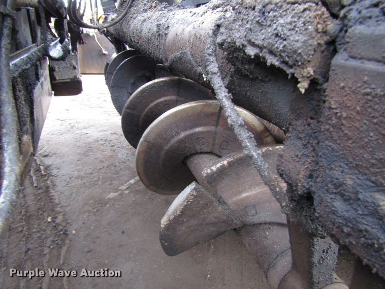 image for item DH8338 2010 Dynapac F1000W paver