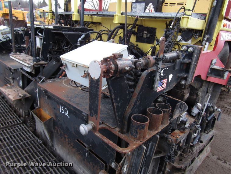 image for item DH8338 2010 Dynapac F1000W paver