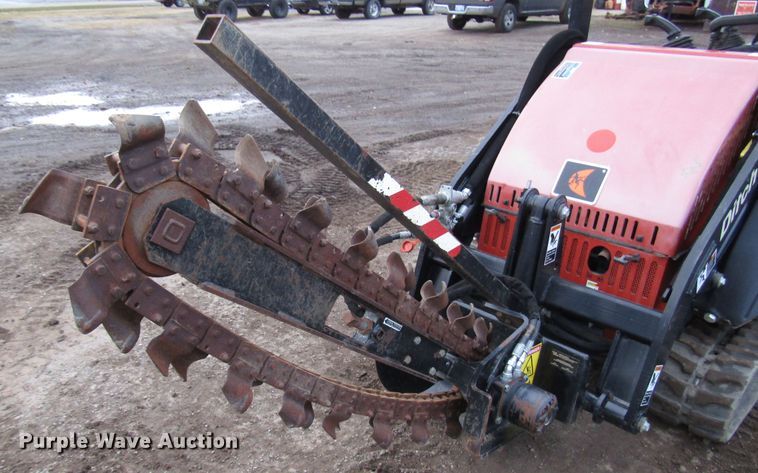 image for item DH8340 2013 Ditch Witch XT855 excavator tool carrier