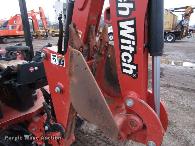 image for item DH8340 2013 Ditch Witch XT855 excavator tool carrier