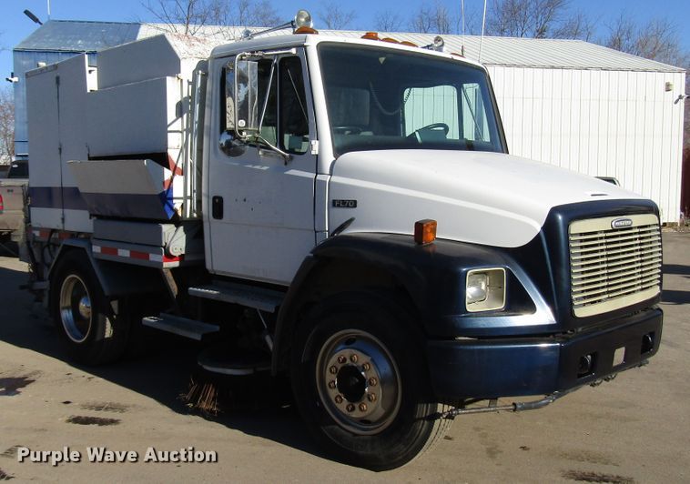 image for item DH8344 1998 Freightliner FL70 street sweeper truck