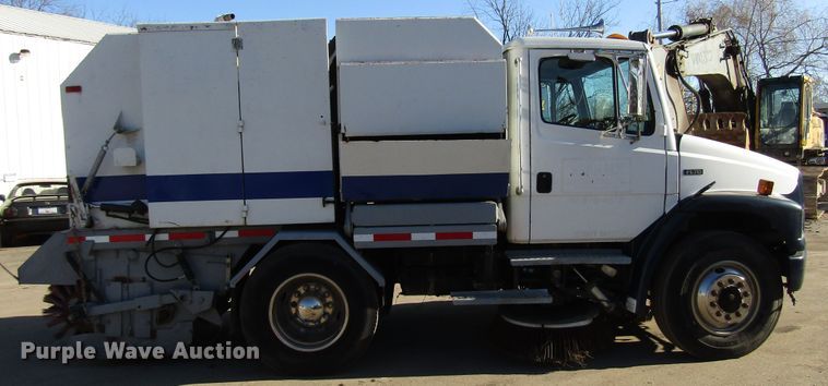 image for item DH8344 1998 Freightliner FL70 street sweeper truck