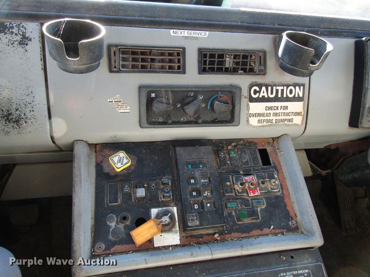 image for item DH8344 1998 Freightliner FL70 street sweeper truck