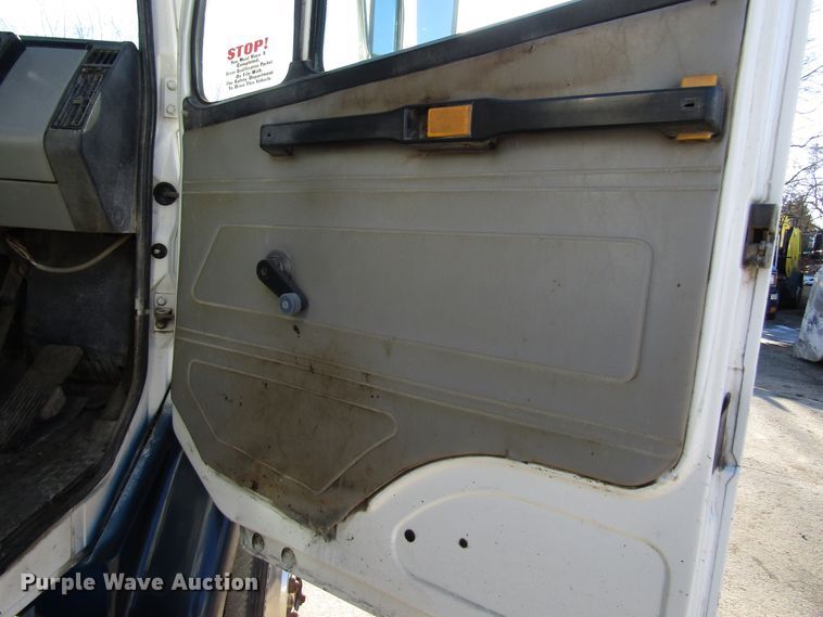 image for item DH8344 1998 Freightliner FL70 street sweeper truck