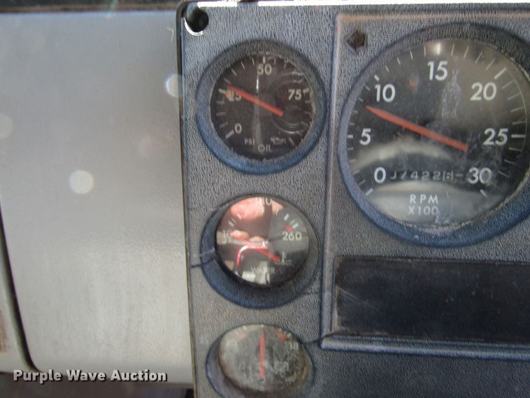 image for item DH8344 1998 Freightliner FL70 street sweeper truck