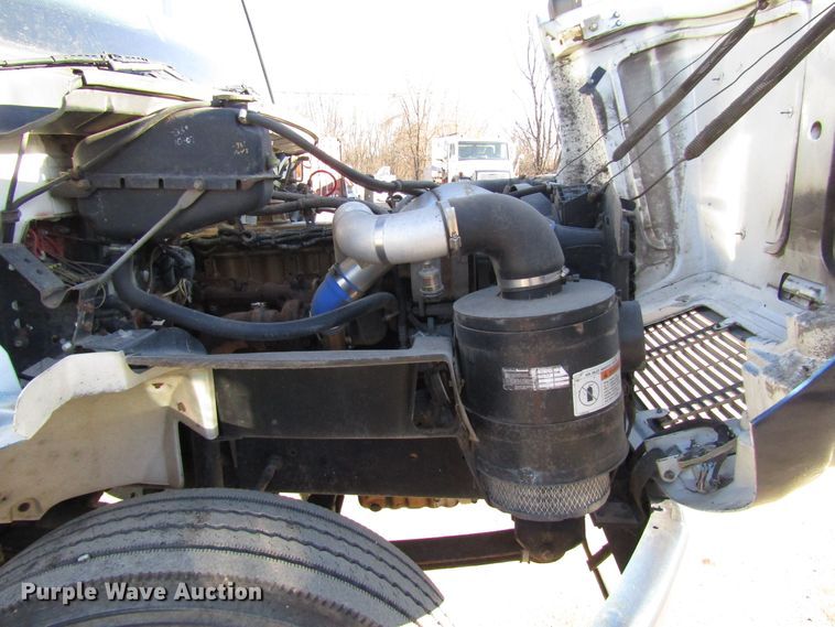 image for item DH8344 1998 Freightliner FL70 street sweeper truck