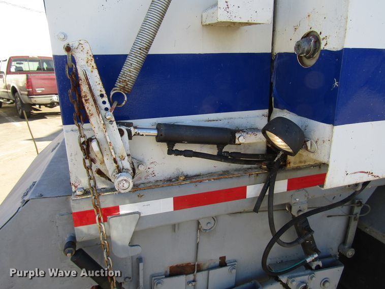 image for item DH8344 1998 Freightliner FL70 street sweeper truck