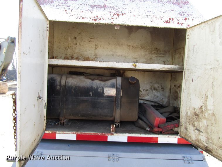 image for item DH8344 1998 Freightliner FL70 street sweeper truck