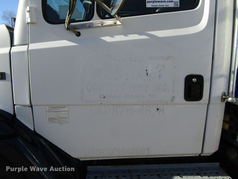image for item DH8344 1998 Freightliner FL70 street sweeper truck