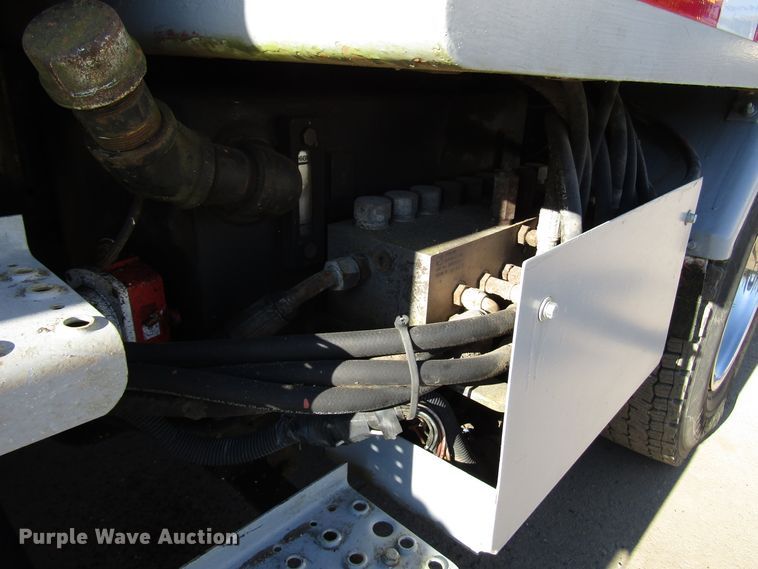 image for item DH8344 1998 Freightliner FL70 street sweeper truck