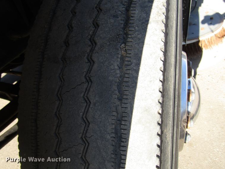 image for item DH8344 1998 Freightliner FL70 street sweeper truck