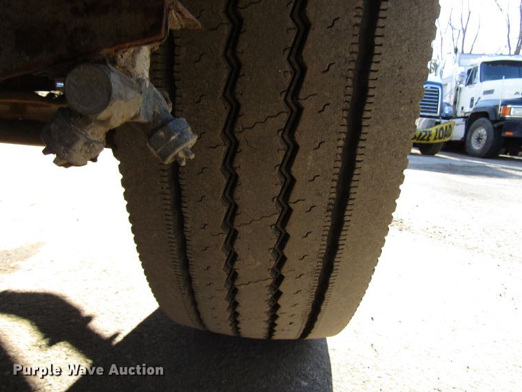 image for item DH8344 1998 Freightliner FL70 street sweeper truck