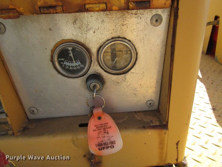 image for item DH8346 Blaw Knox RW38 road widener