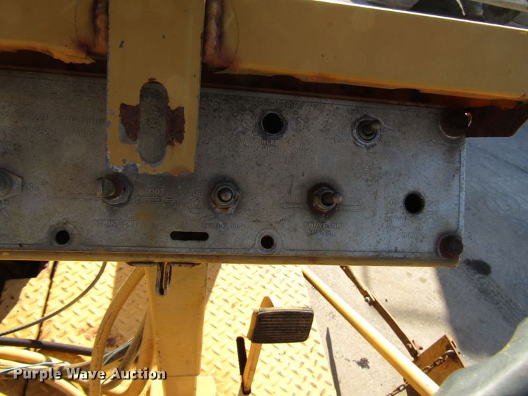 image for item DH8346 Blaw Knox RW38 road widener