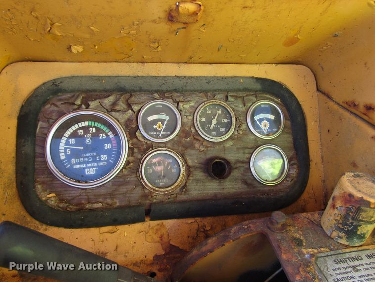 image for item DH8347 1970 Caterpillar 613 elevating scraper