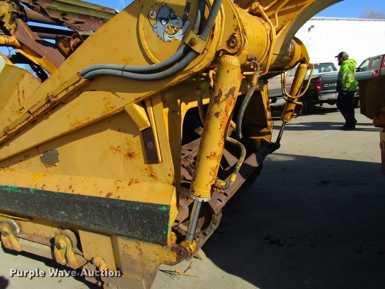 image for item DH8347 1970 Caterpillar 613 elevating scraper