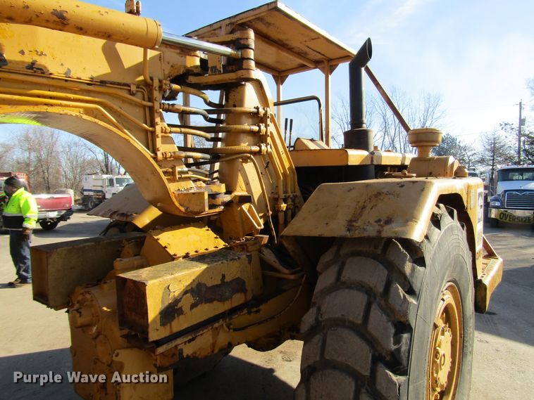 image for item DH8347 1970 Caterpillar 613 elevating scraper
