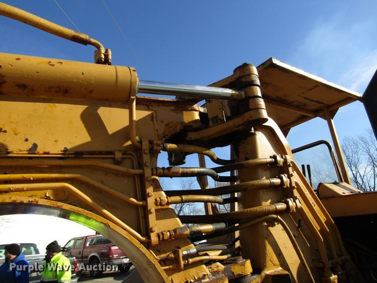 image for item DH8347 1970 Caterpillar 613 elevating scraper