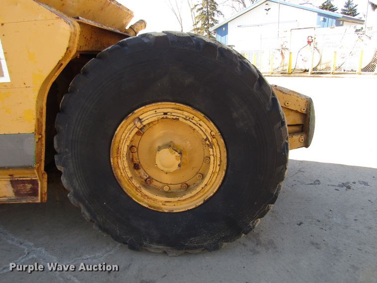 image for item DH8347 1970 Caterpillar 613 elevating scraper