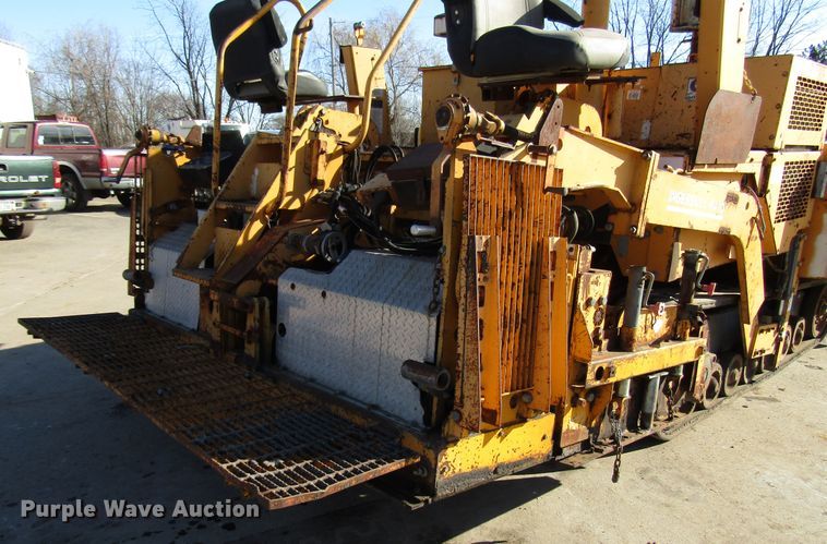 image for item DH8348 Blaw Knox PF4410 paver
