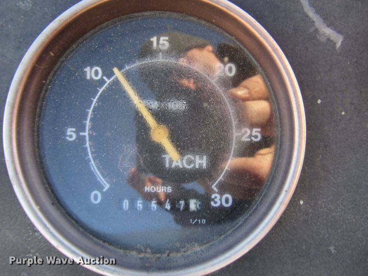 image for item DH8348 Blaw Knox PF4410 paver