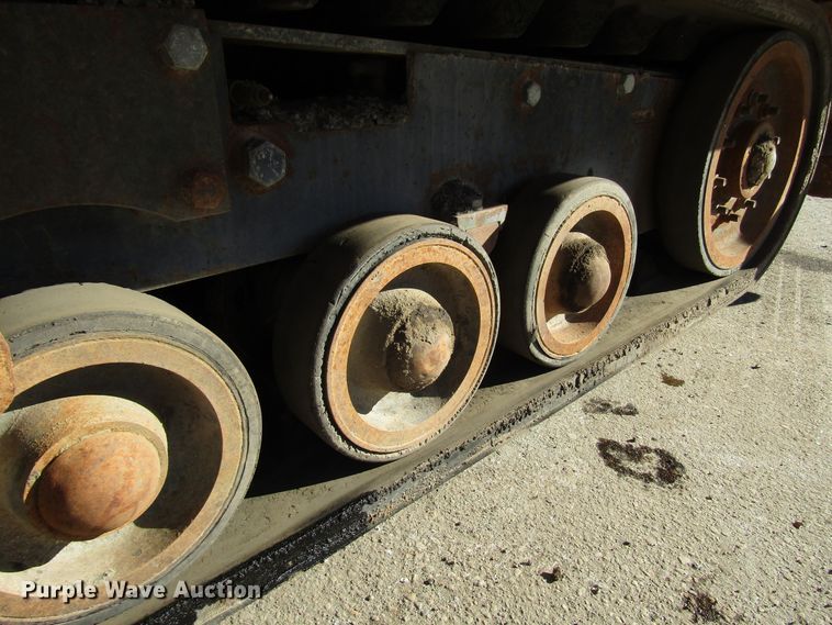 image for item DH8348 Blaw Knox PF4410 paver