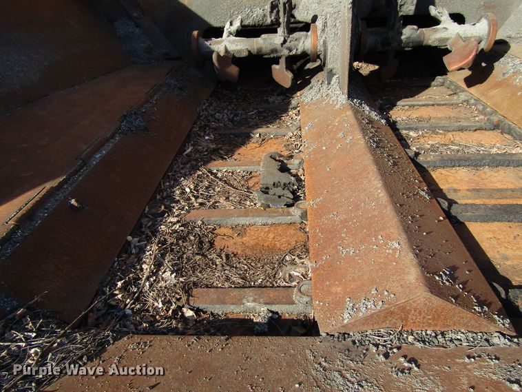 image for item DH8349 Blaw Knox PF3180 paver