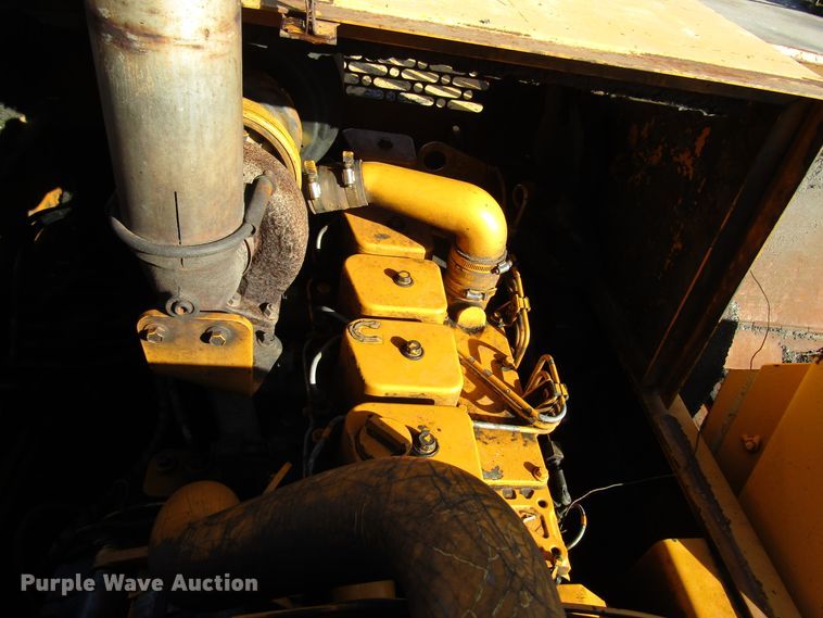 image for item DH8349 Blaw Knox PF3180 paver