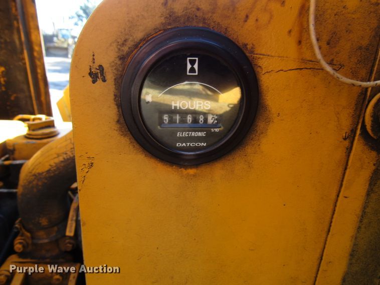 image for item DH8349 Blaw Knox PF3180 paver