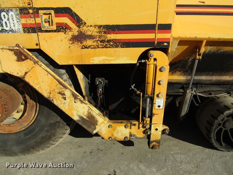 image for item DH8349 Blaw Knox PF3180 paver