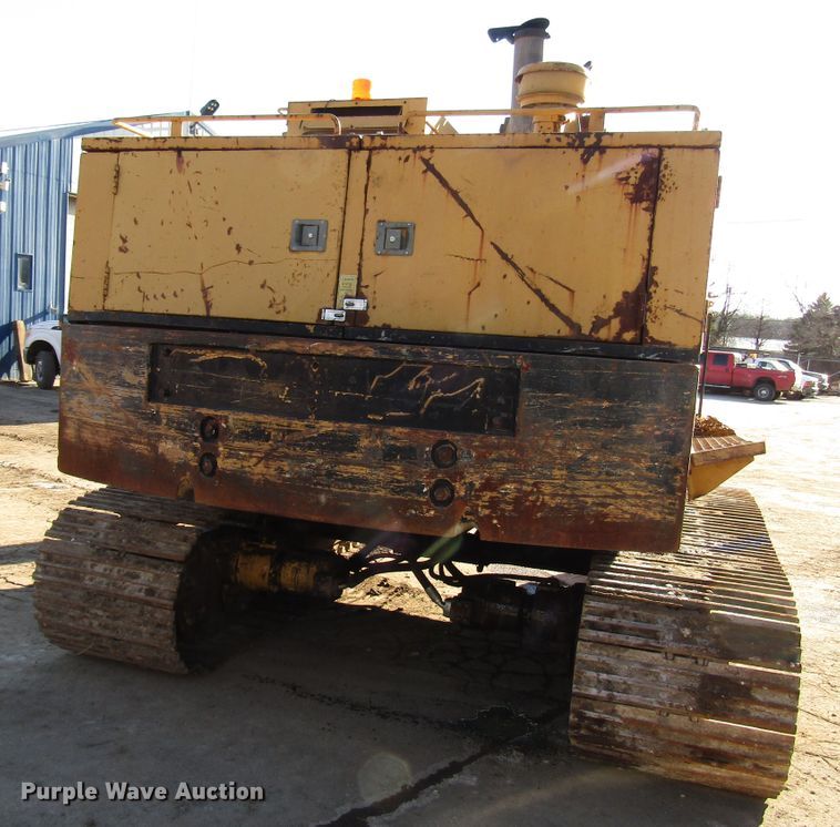 image for item DH8350 1985 Caterpillar 225 excavator