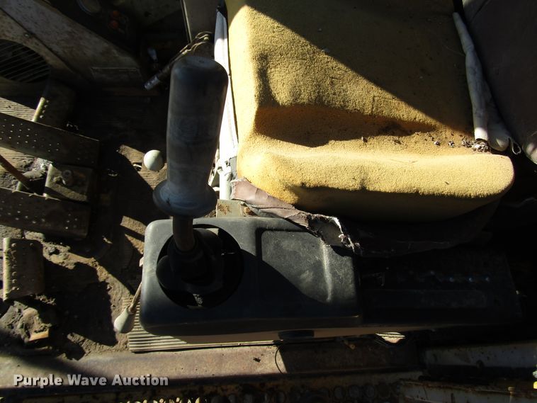 image for item DH8350 1985 Caterpillar 225 excavator