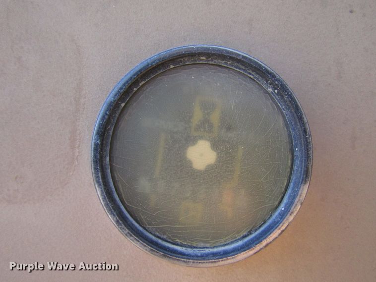 image for item DH8350 1985 Caterpillar 225 excavator