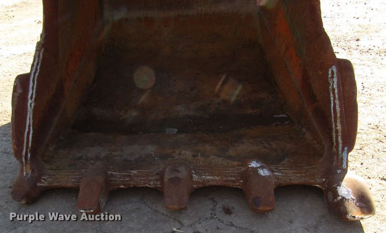 image for item DH8350 1985 Caterpillar 225 excavator