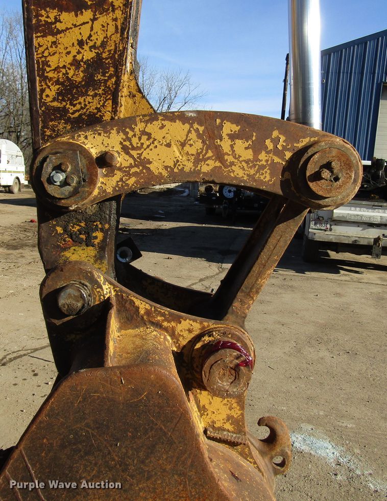 image for item DH8350 1985 Caterpillar 225 excavator