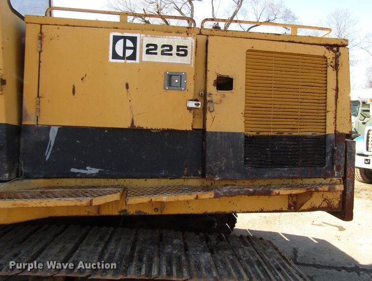 image for item DH8350 1985 Caterpillar 225 excavator
