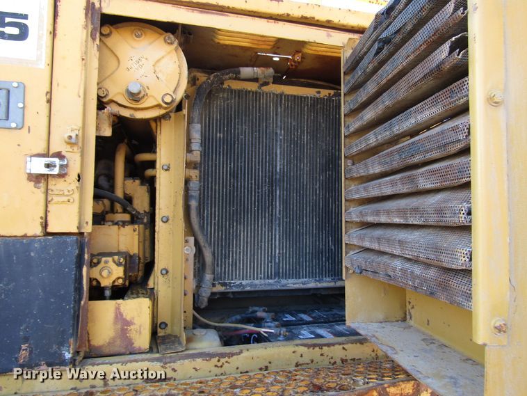 image for item DH8350 1985 Caterpillar 225 excavator