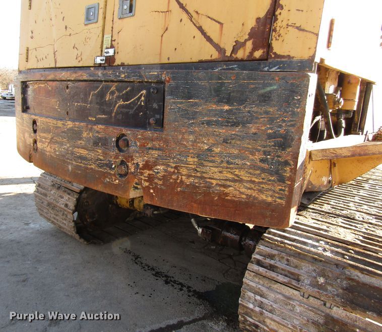 image for item DH8350 1985 Caterpillar 225 excavator