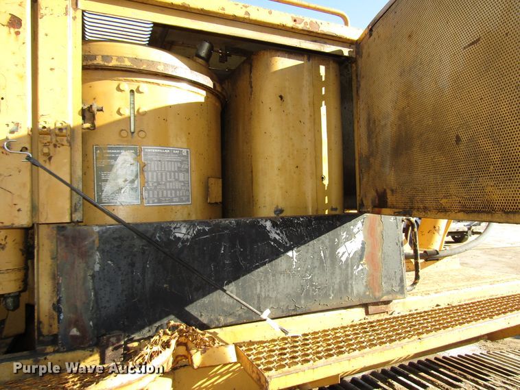 image for item DH8350 1985 Caterpillar 225 excavator