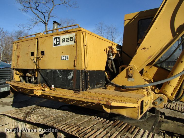 image for item DH8350 1985 Caterpillar 225 excavator