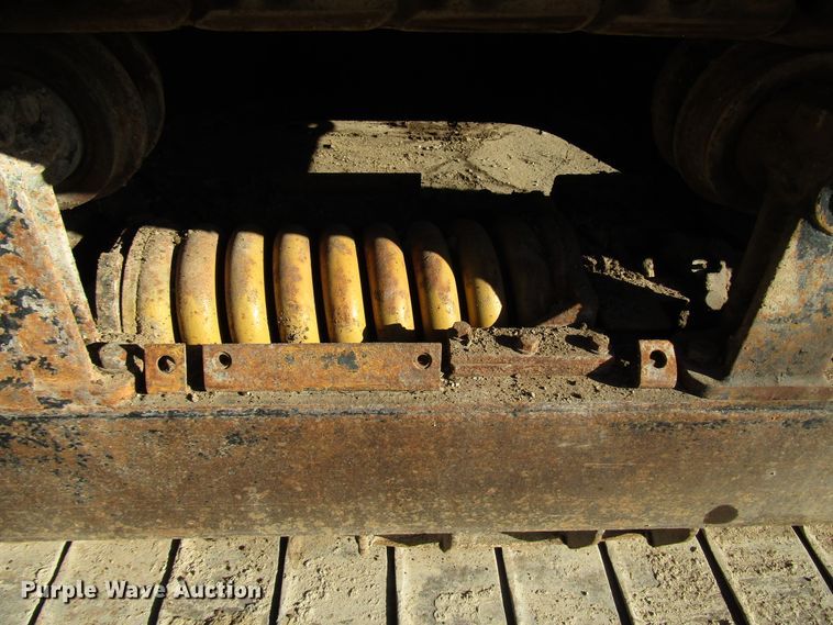 image for item DH8350 1985 Caterpillar 225 excavator