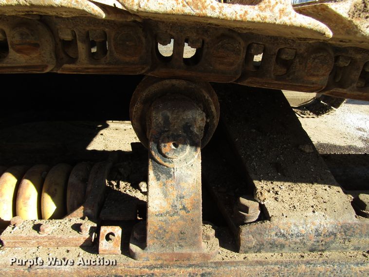 image for item DH8350 1985 Caterpillar 225 excavator