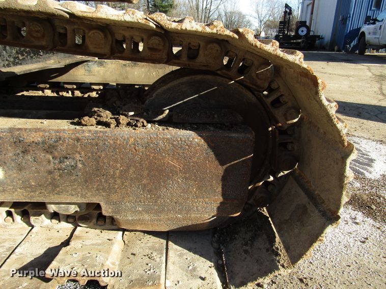 image for item DH8350 1985 Caterpillar 225 excavator