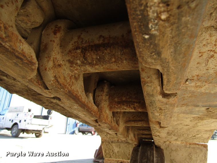 image for item DH8350 1985 Caterpillar 225 excavator