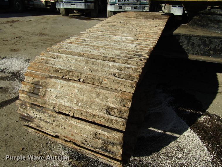 image for item DH8350 1985 Caterpillar 225 excavator