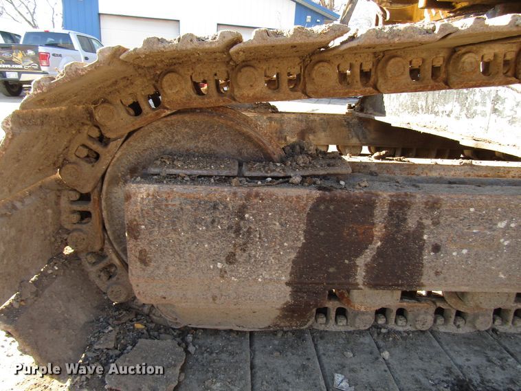 image for item DH8350 1985 Caterpillar 225 excavator