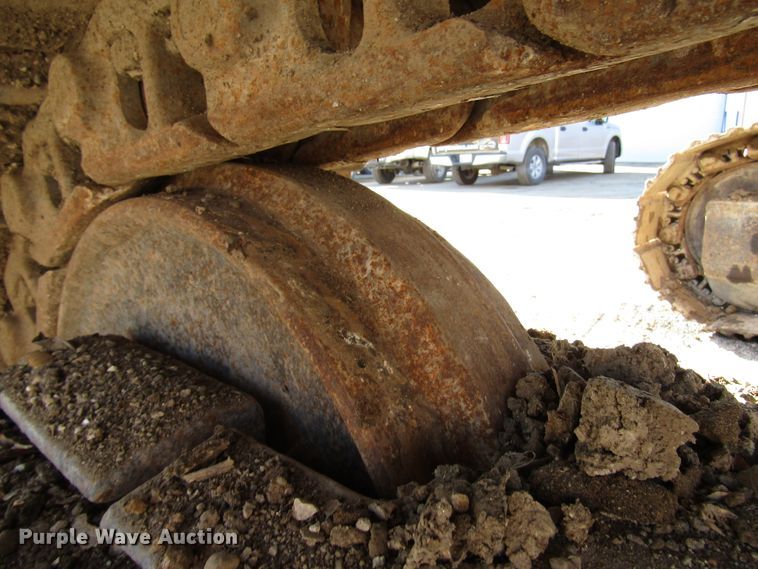 image for item DH8350 1985 Caterpillar 225 excavator