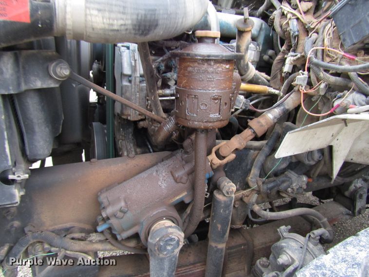 image for item DH8370 2006 International 7500 digger derrick truck