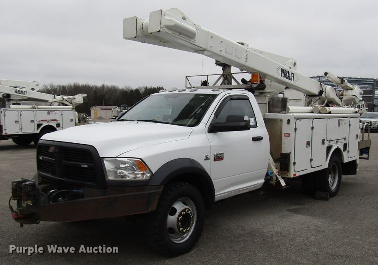 image for item DH8371 2012 Dodge Ram 5500 bucket truck